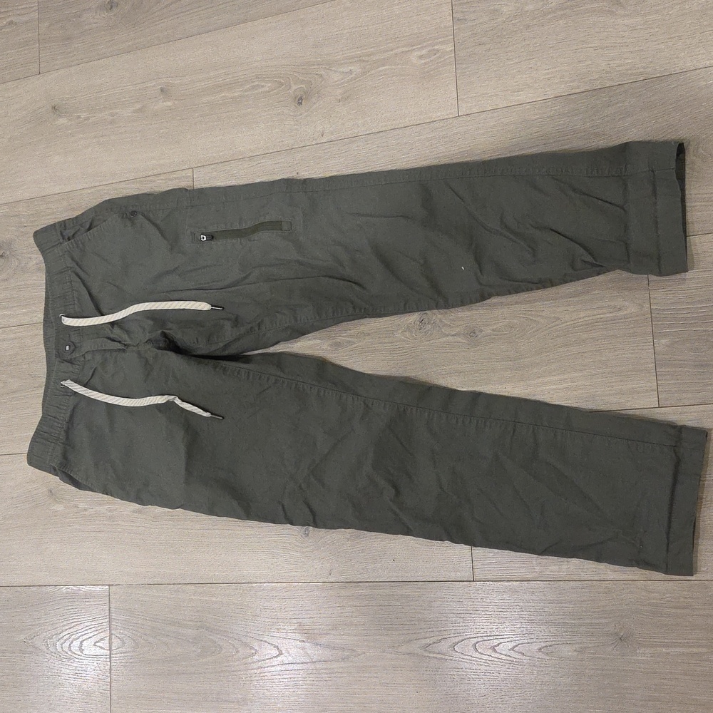Vuori Women's Ripstop Army Green Performance Slim Fit Pants